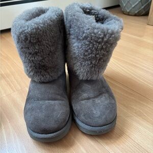 UGG Boots Grey! Used !